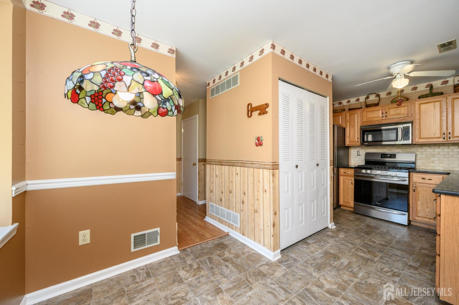 39 River Bank Drive Florence NJ 08554