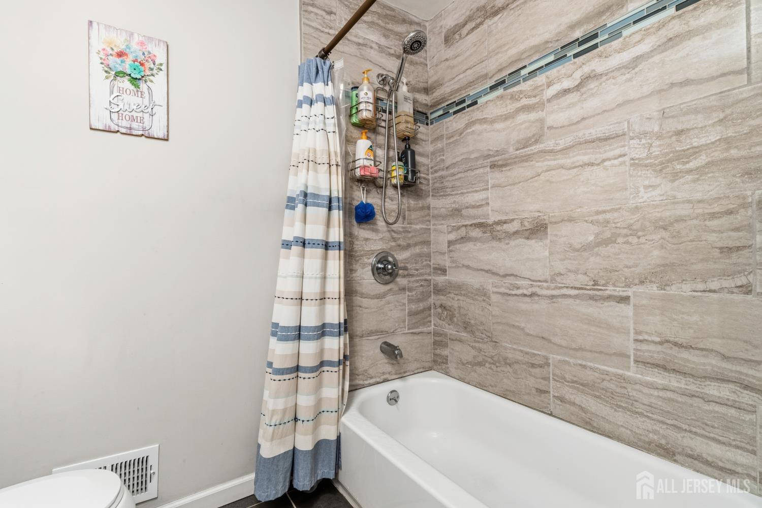 24 Wilk Road Edison NJ 08837