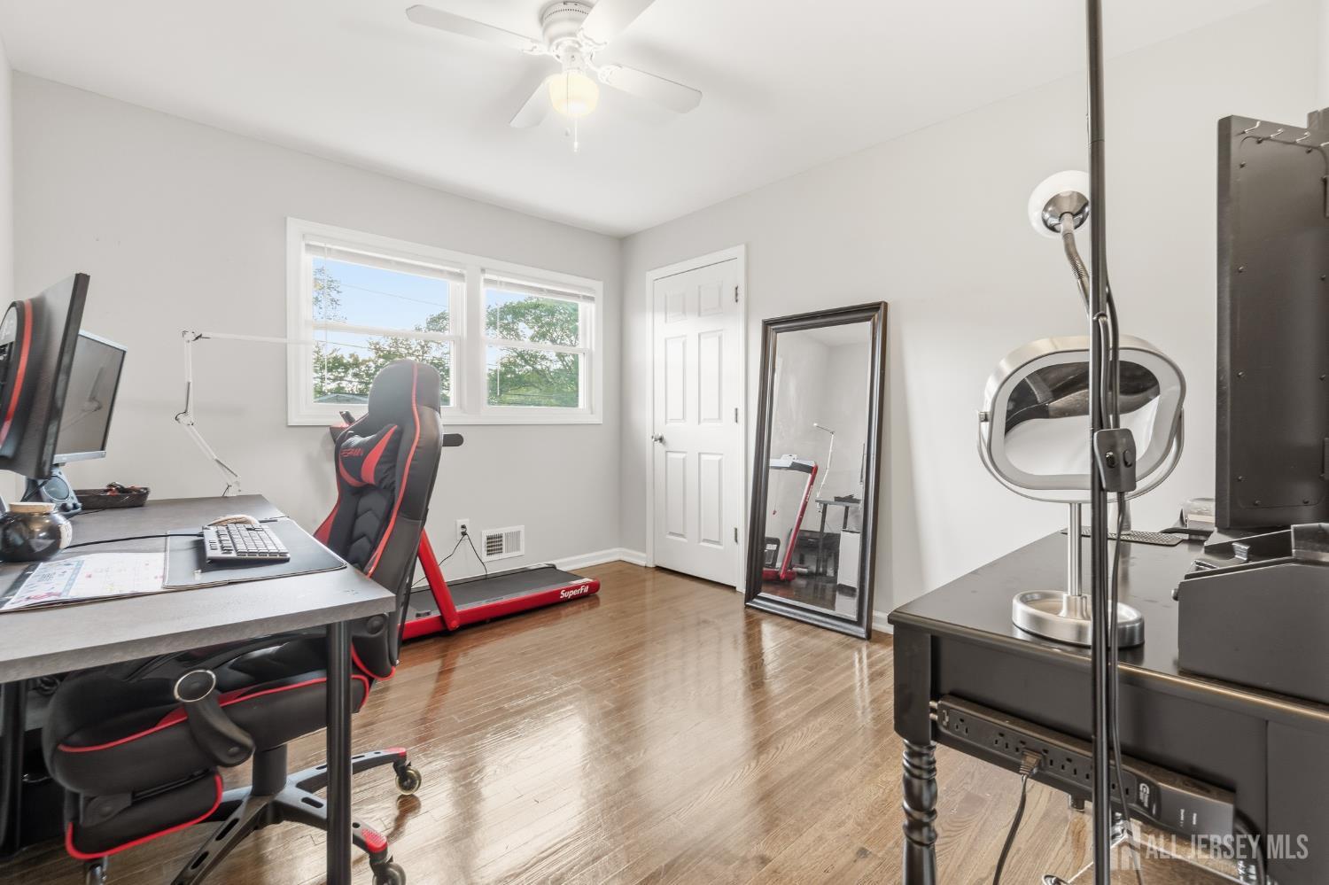 24 Wilk Road Edison NJ 08837