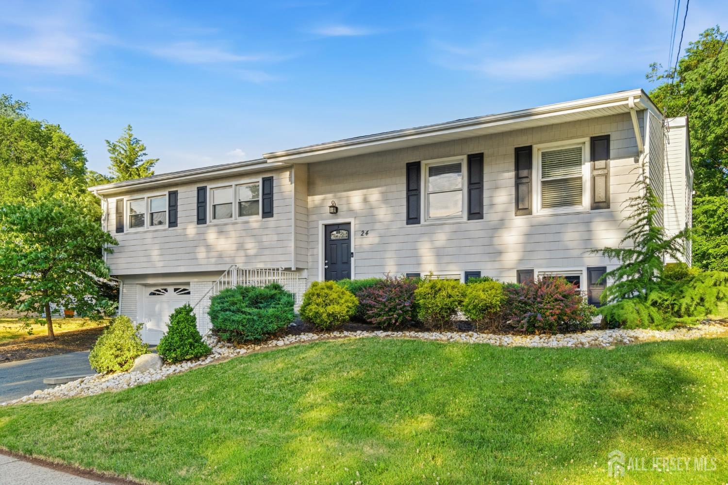 24 Wilk Road Edison NJ 08837