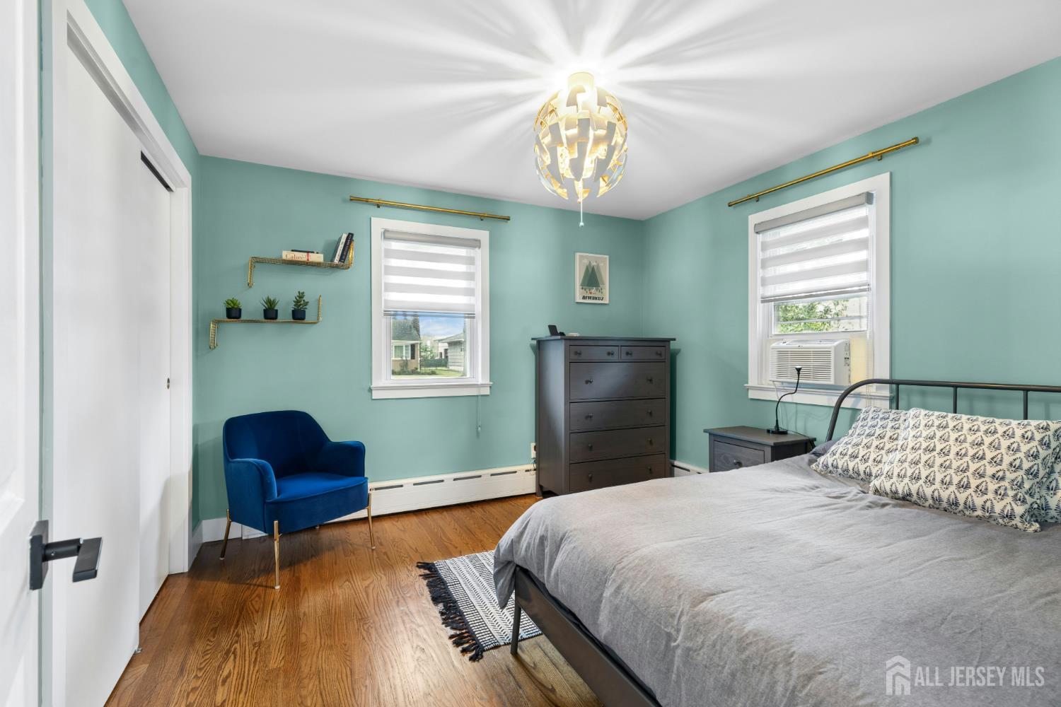 125 W Minna Avenue Avenel NJ 07001
