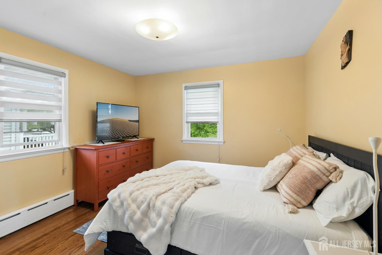 125 W Minna Avenue Avenel NJ 07001