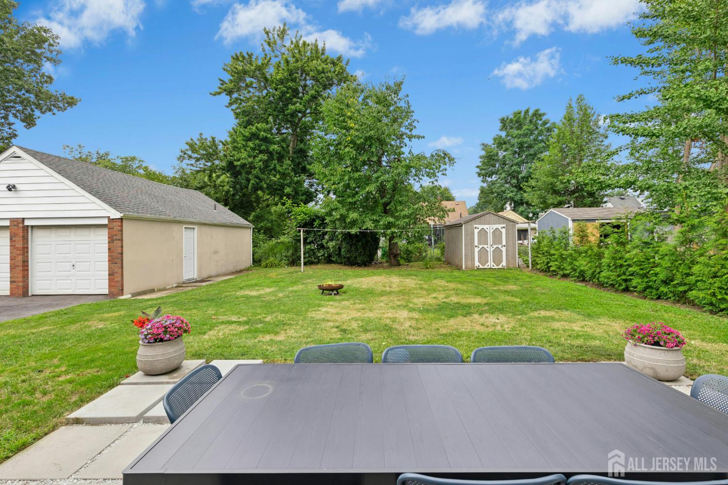125 W Minna Avenue Avenel NJ 07001