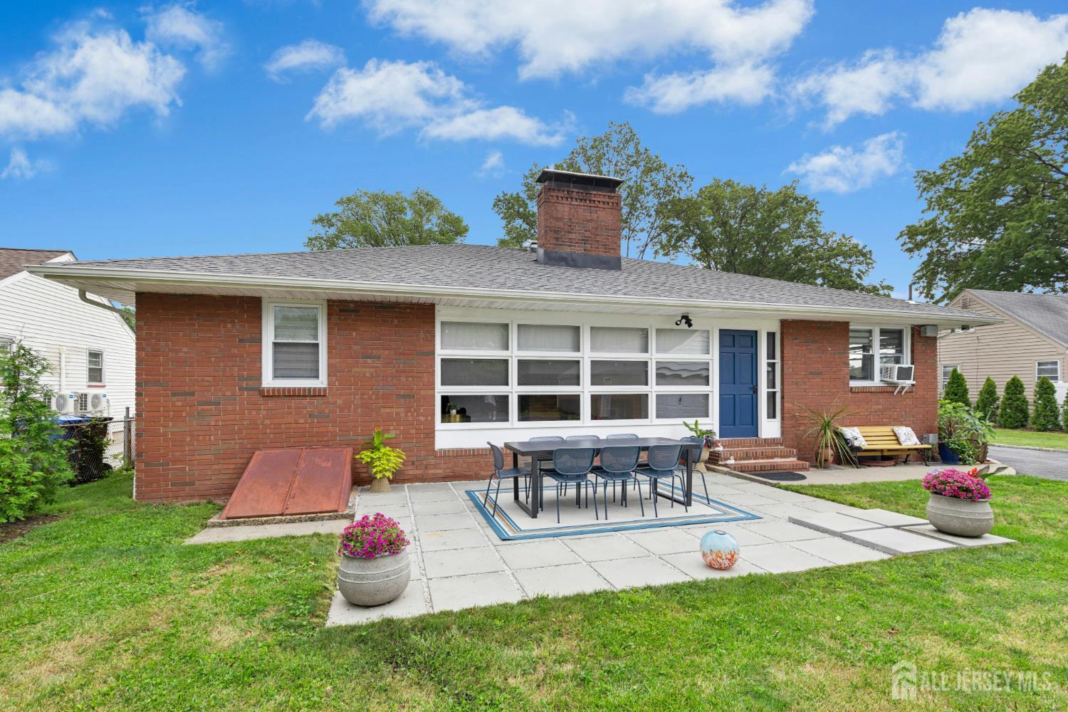 125 W Minna Avenue Avenel NJ 07001