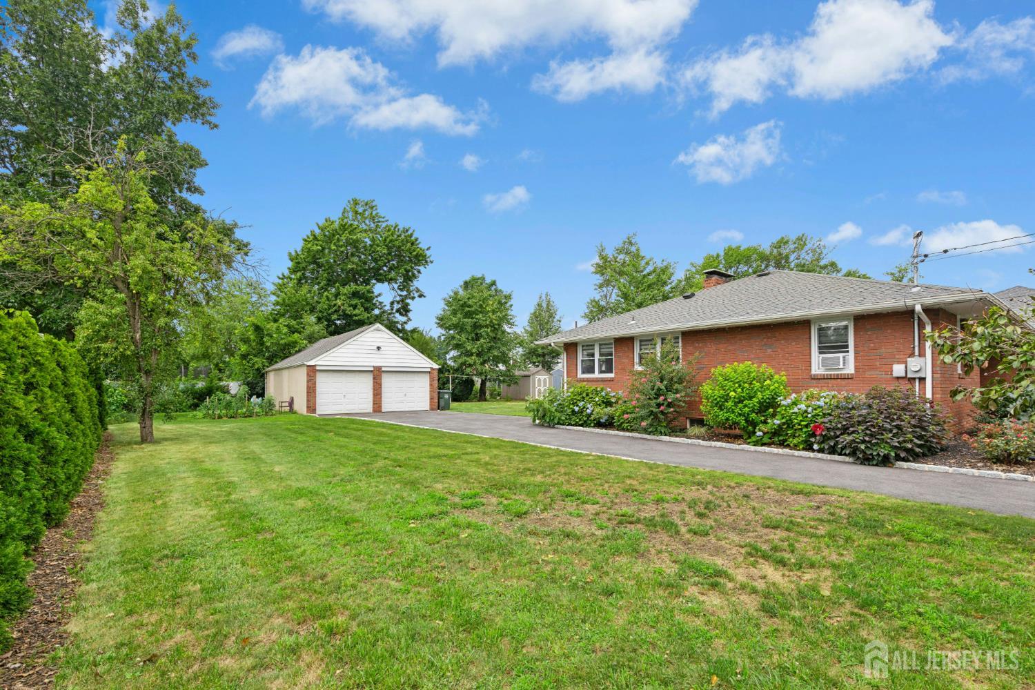 125 W Minna Avenue Avenel NJ 07001