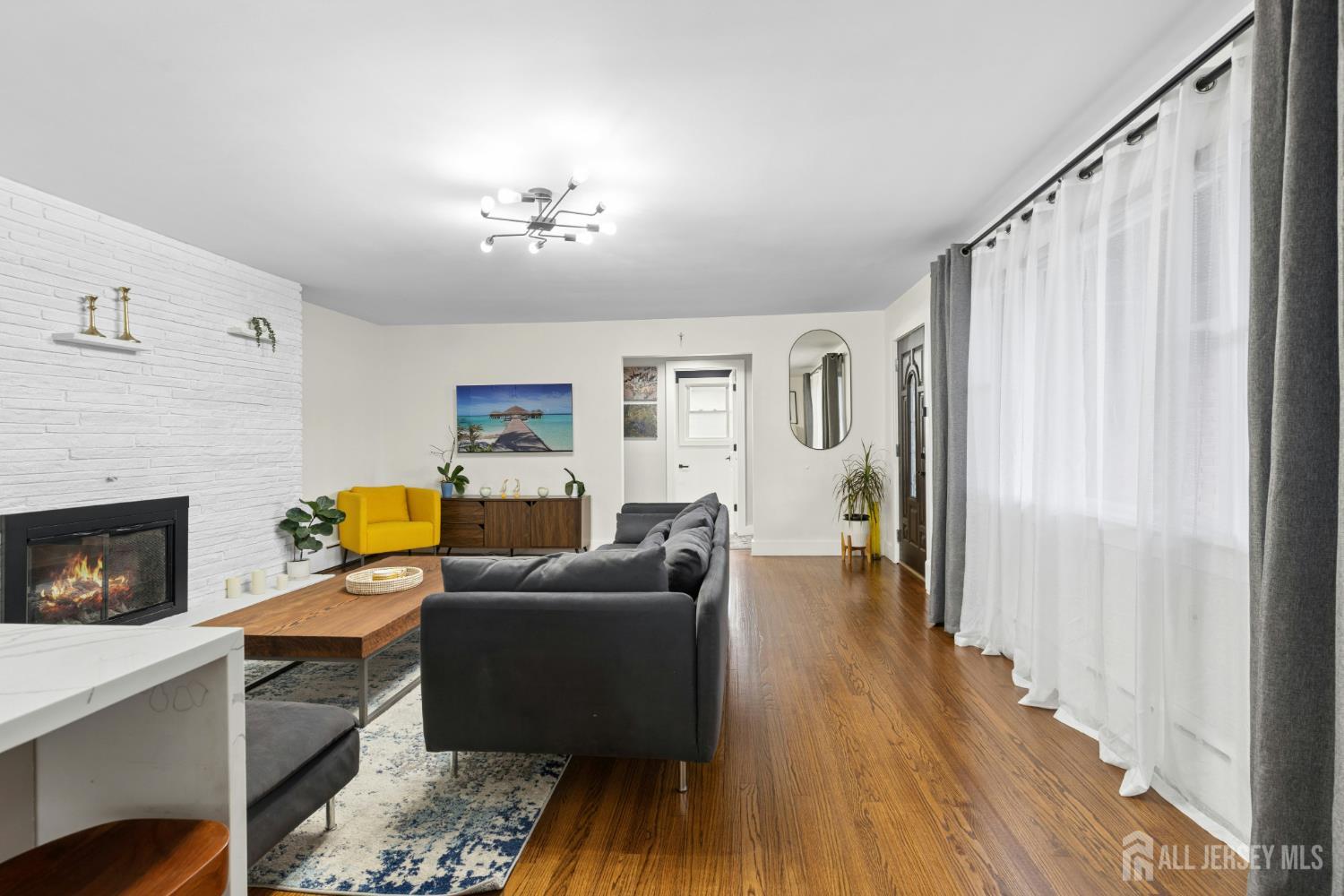 125 W Minna Avenue Avenel NJ 07001