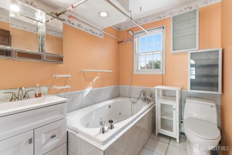 2 Claremont Avenue South River NJ 08882