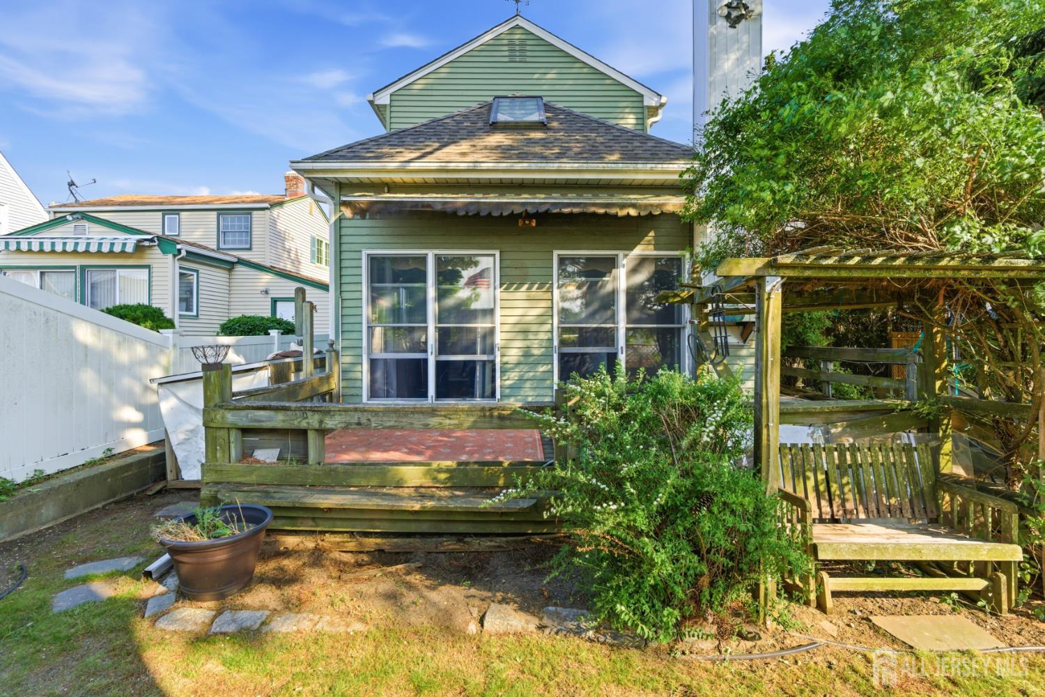 2 Claremont Avenue South River NJ 08882
