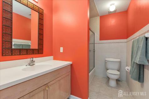 2 Nicole Drive Franklin NJ 08873