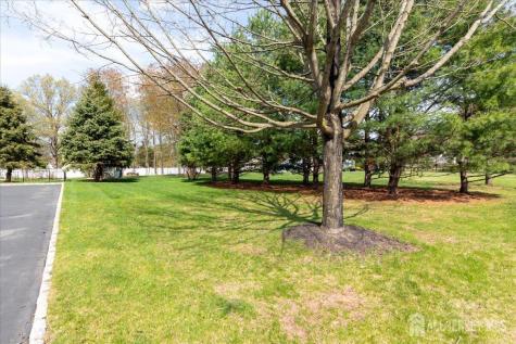 2 Nicole Drive Franklin NJ 08873