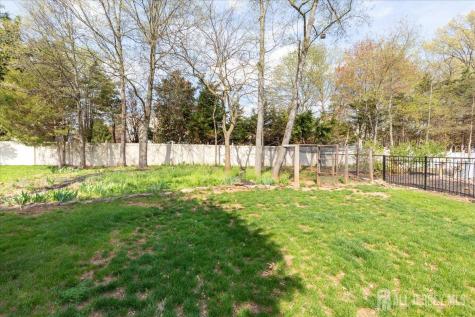 2 Nicole Drive Franklin NJ 08873