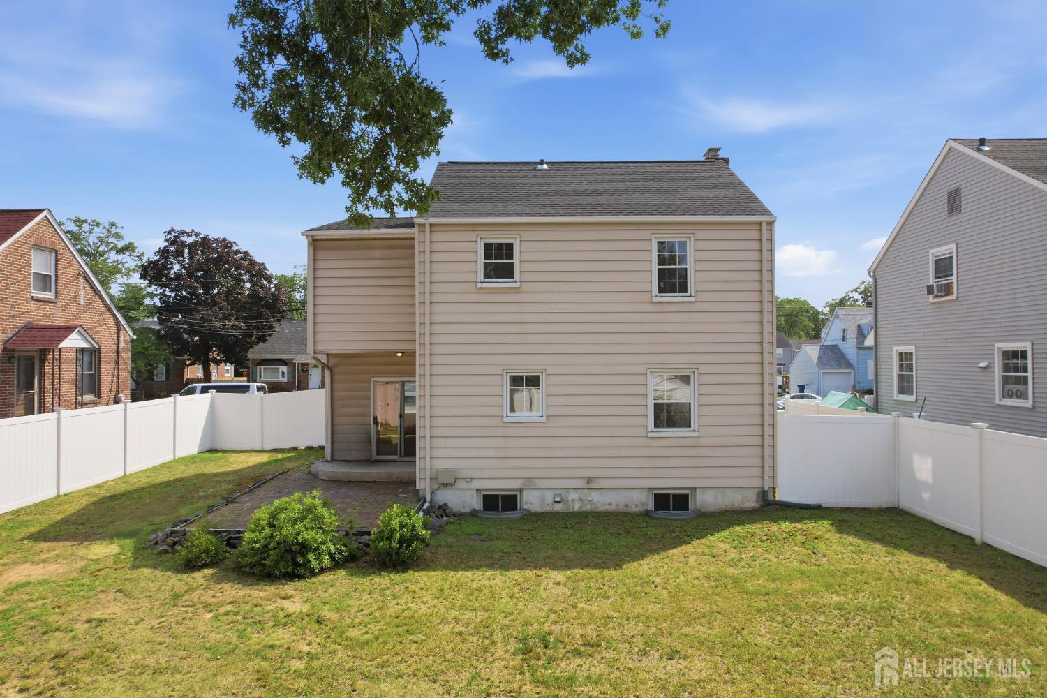 326 Melrose Avenue Middlesex NJ 08846