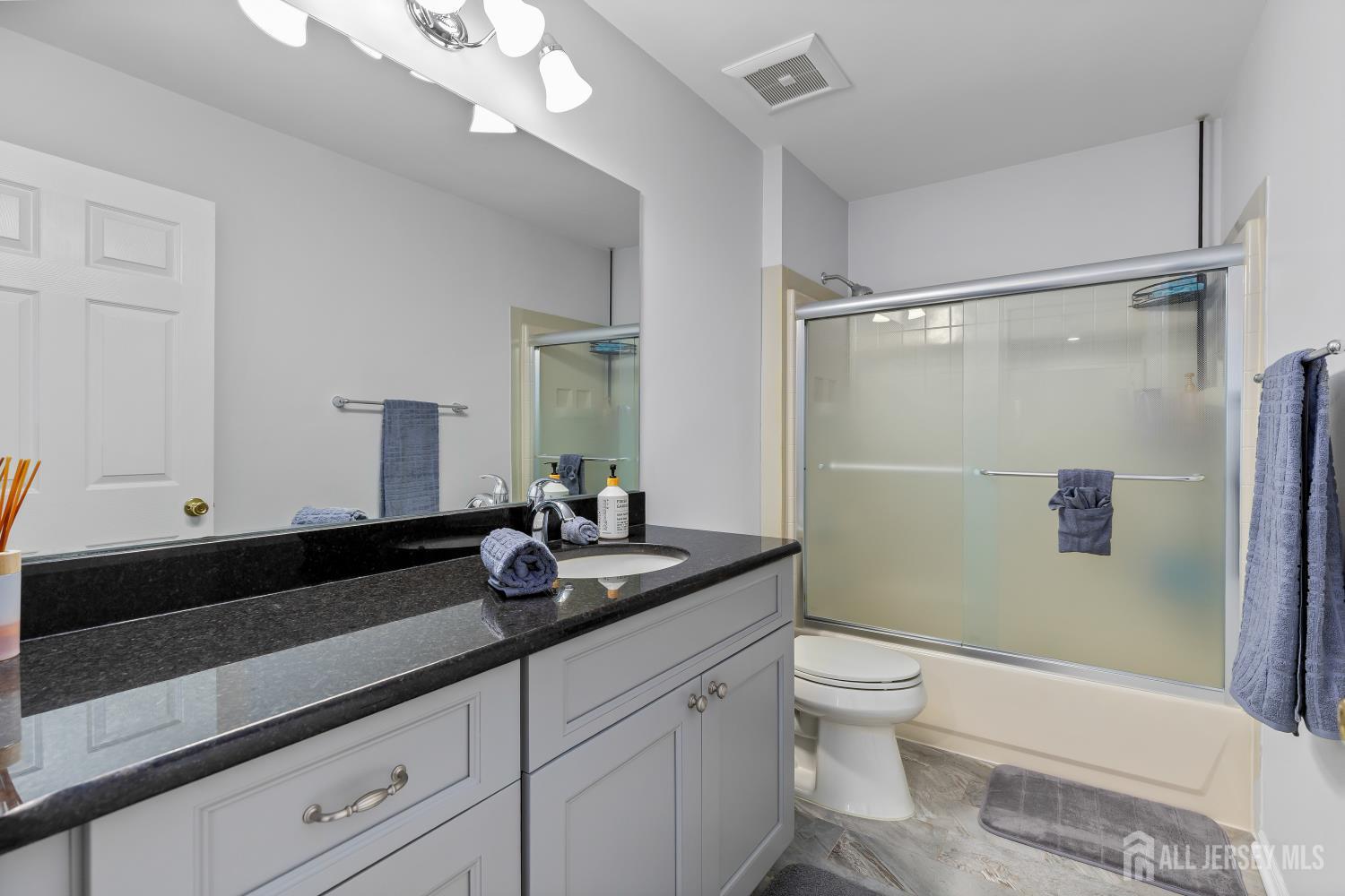 19 Trish Court Old Bridge NJ 07747