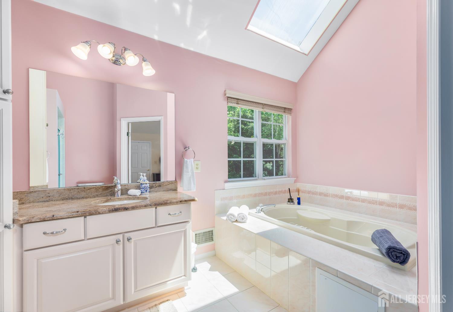 19 Trish Court Old Bridge NJ 07747