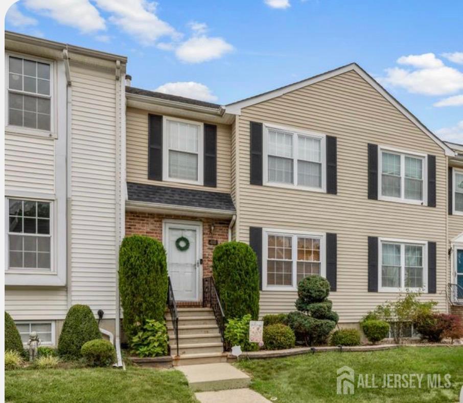 40 Lantern Lane Sayreville NJ 08872