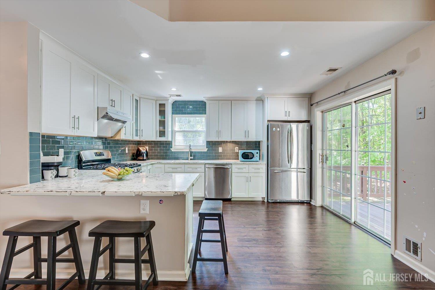 26 Alpine Road Holmdel NJ 07733