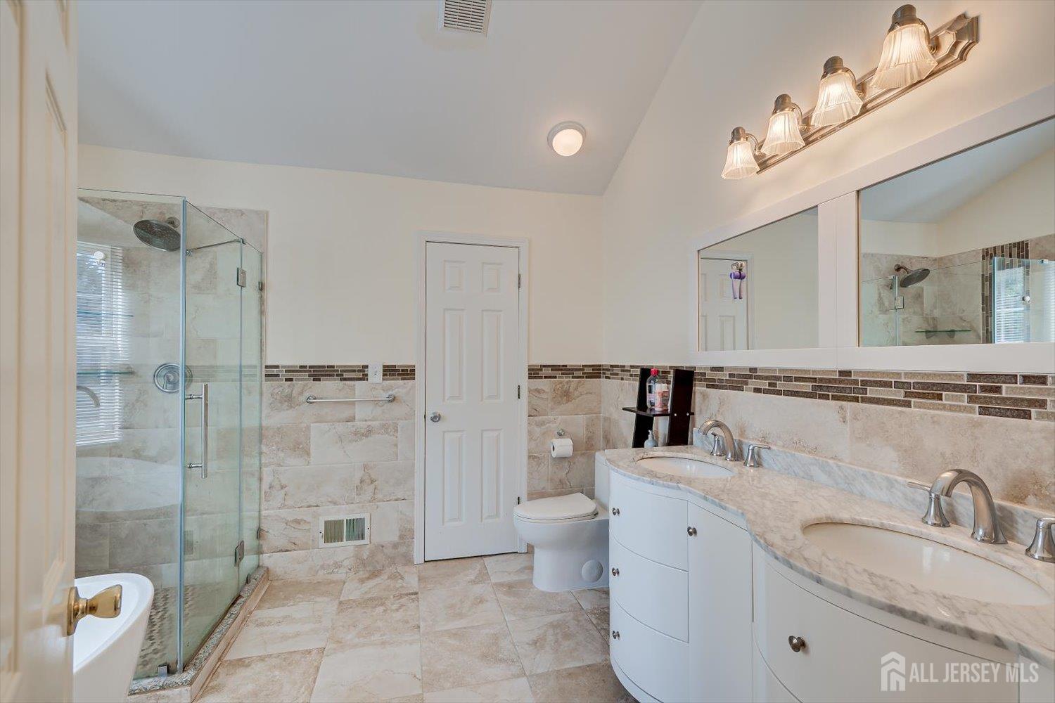 26 Alpine Road Holmdel NJ 07733