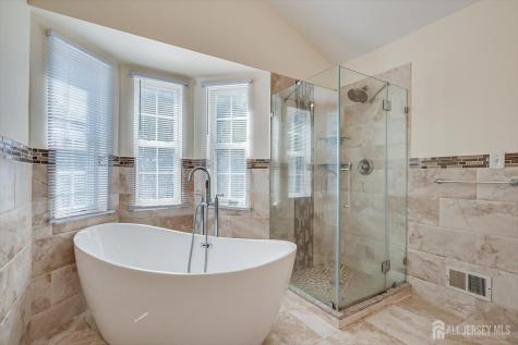26 Alpine Road Holmdel NJ 07733