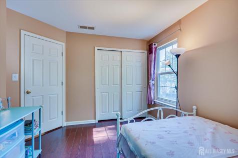 26 Alpine Road Holmdel NJ 07733