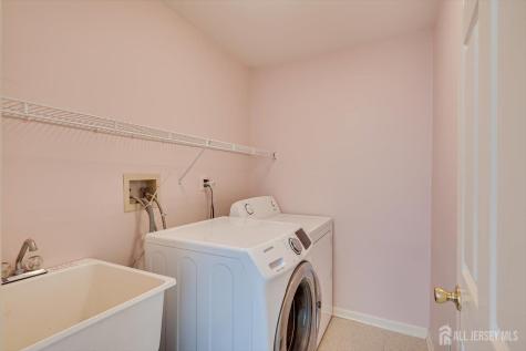 26 Alpine Road Holmdel NJ 07733