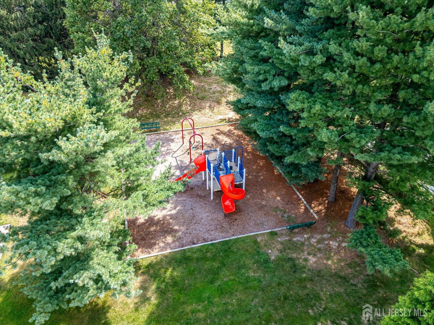 26 Alpine Road Holmdel NJ 07733