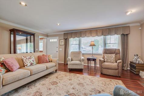 866 Crescent Drive Rahway NJ 07065