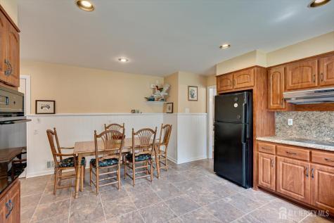 866 Crescent Drive Rahway NJ 07065