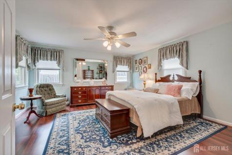 866 Crescent Drive Rahway NJ 07065
