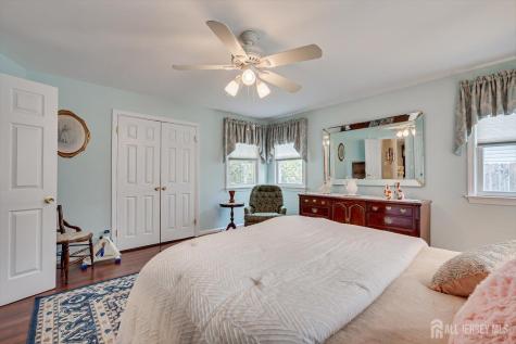 866 Crescent Drive Rahway NJ 07065