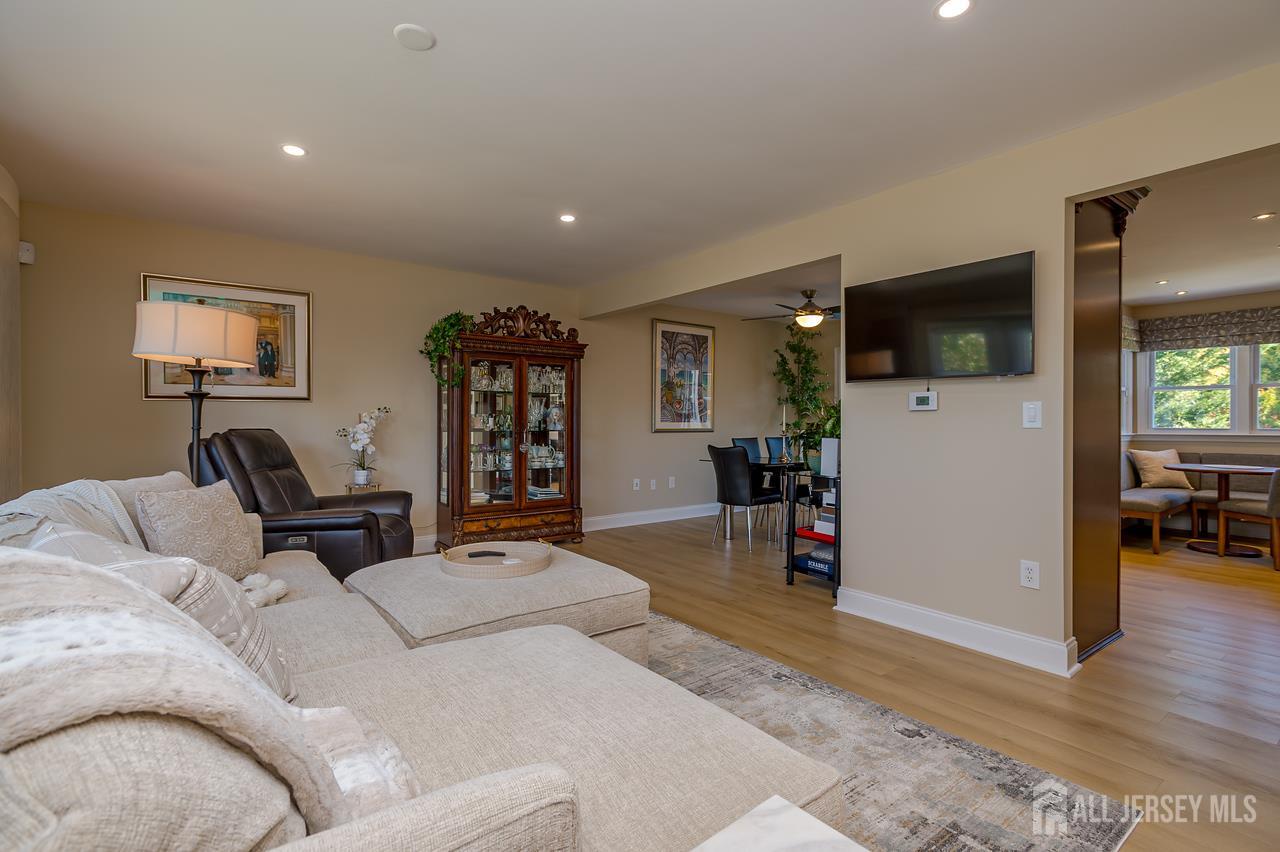 38 Holly Drive Sayreville NJ 08859