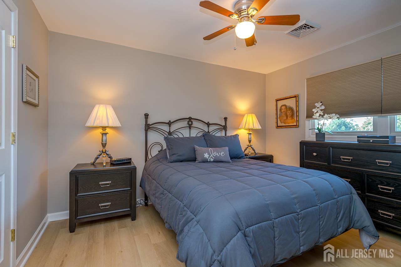 38 Holly Drive Sayreville NJ 08859