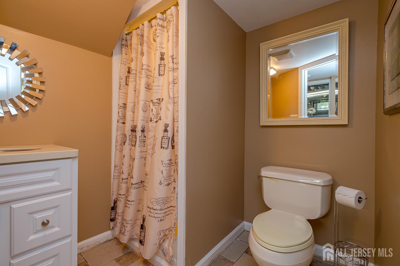 38 Holly Drive Sayreville NJ 08859