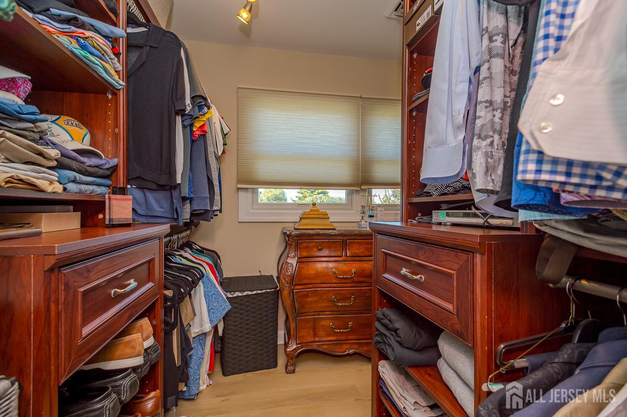 38 Holly Drive Sayreville NJ 08859