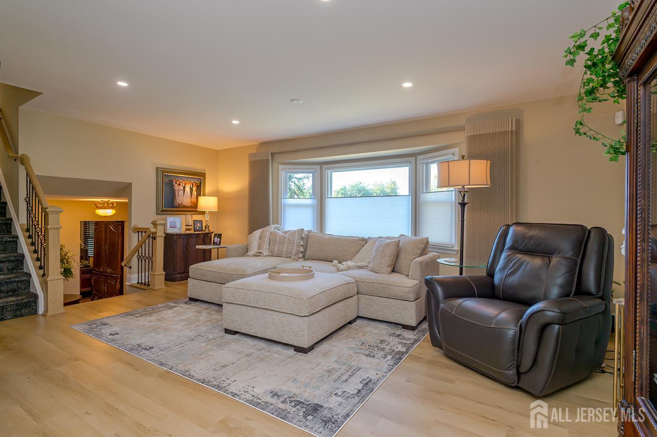 38 Holly Drive Sayreville NJ 08859