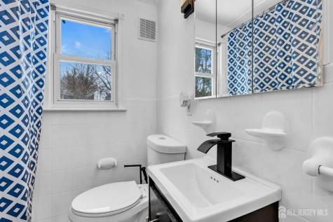 821 Front Street Dunellen NJ 08812