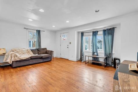 821 Front Street Dunellen NJ 08812