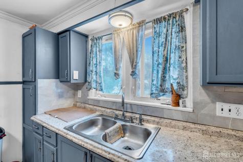 821 Front Street Dunellen NJ 08812