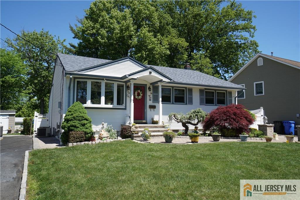 124 Inwood Avenue Colonia NJ 07067