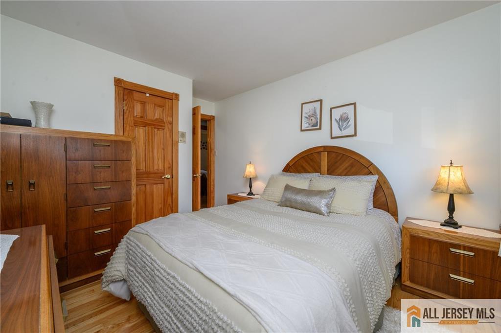 124 Inwood Avenue Colonia NJ 07067