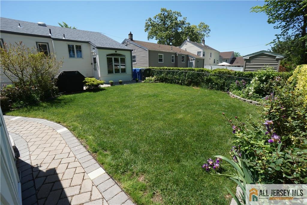 124 Inwood Avenue Colonia NJ 07067