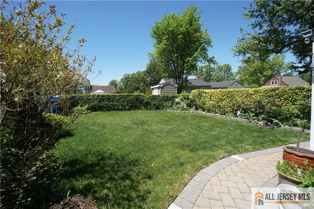124 Inwood Avenue Colonia NJ 07067