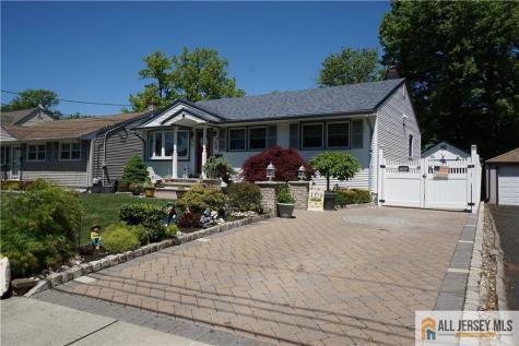 124 Inwood Avenue Colonia NJ 07067