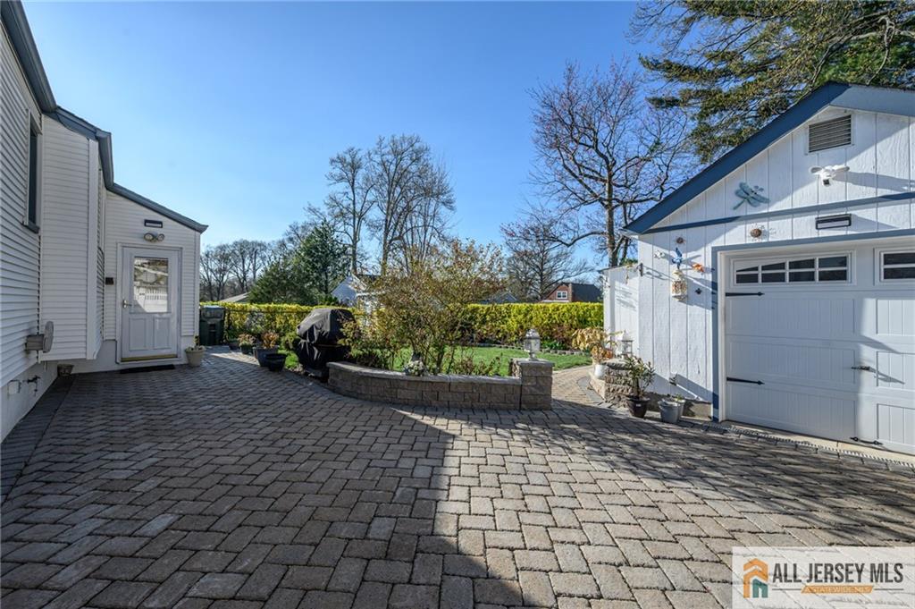 124 Inwood Avenue Colonia NJ 07067