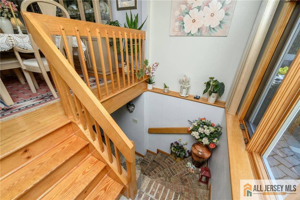 124 Inwood Avenue Colonia NJ 07067