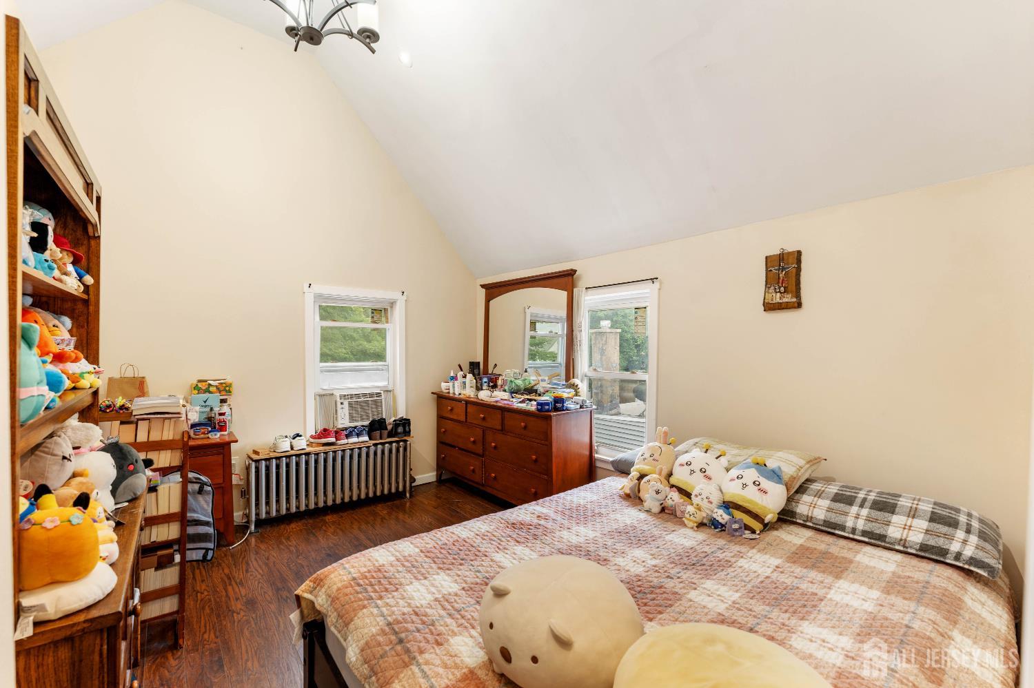 27 Division Street South River NJ 08882