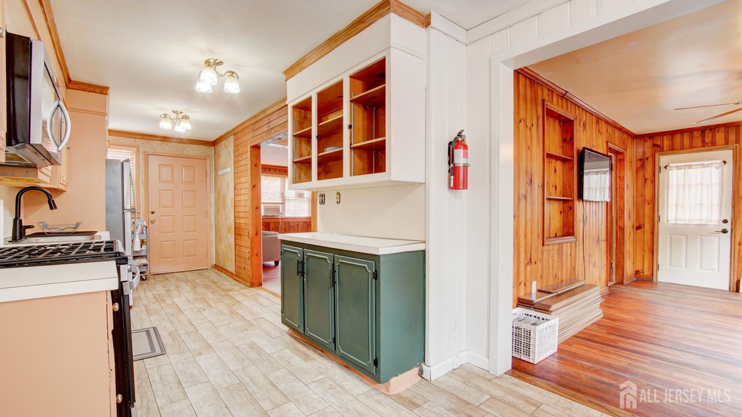 44 Briarwood Avenue Keansburg NJ 07734