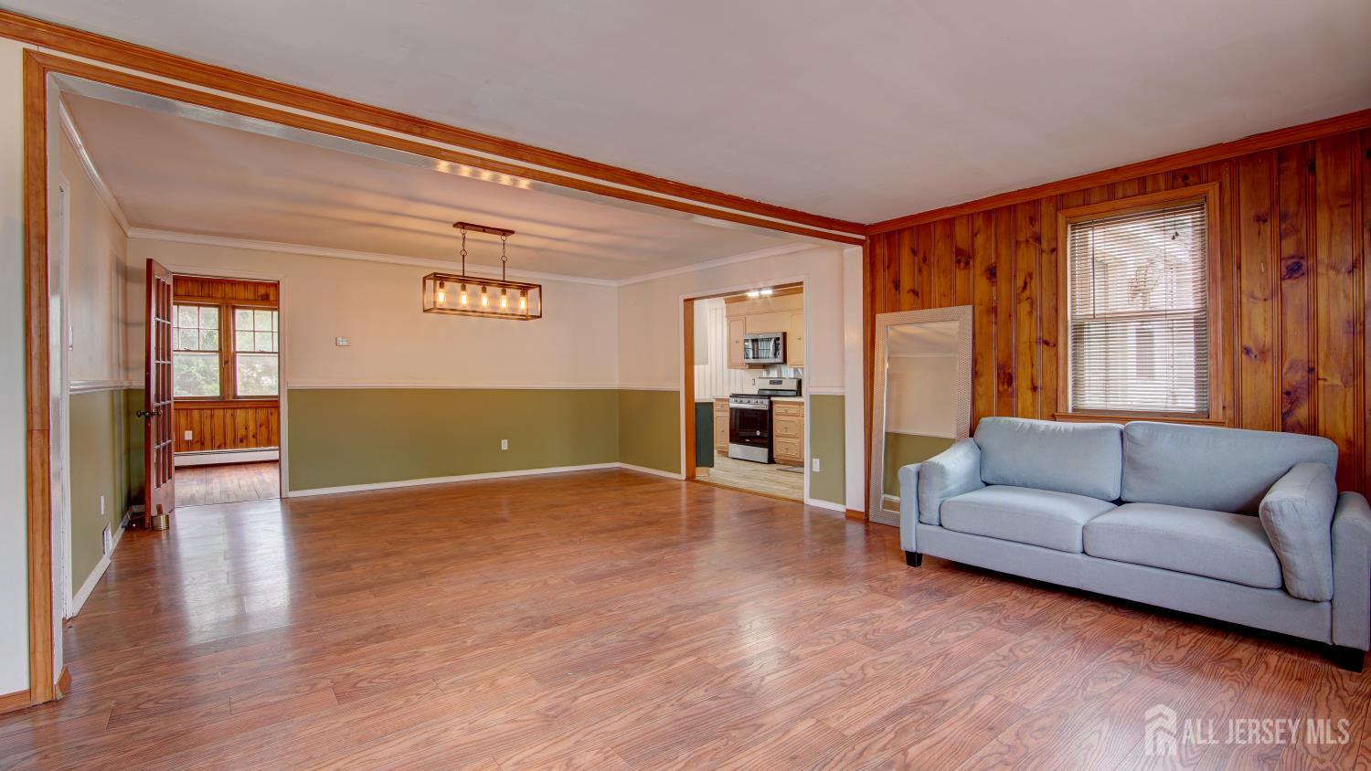 44 Briarwood Avenue Keansburg NJ 07734