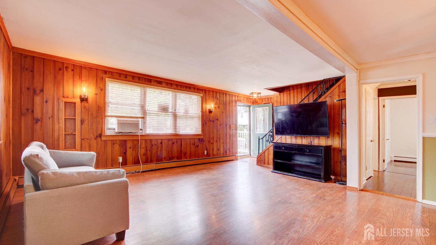 44 Briarwood Avenue Keansburg NJ 07734