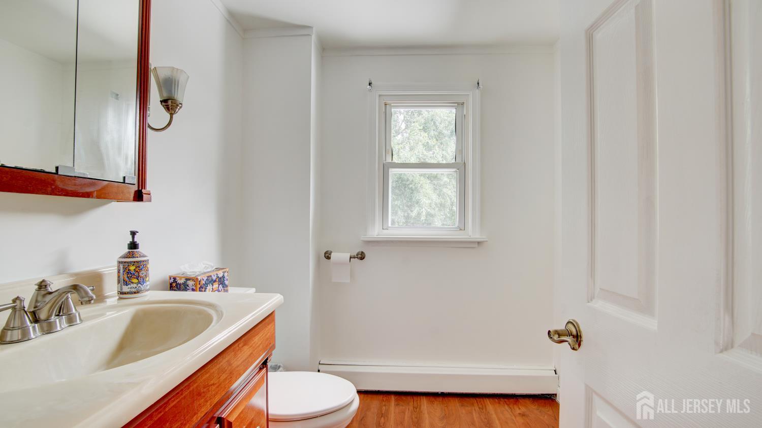 44 Briarwood Avenue Keansburg NJ 07734