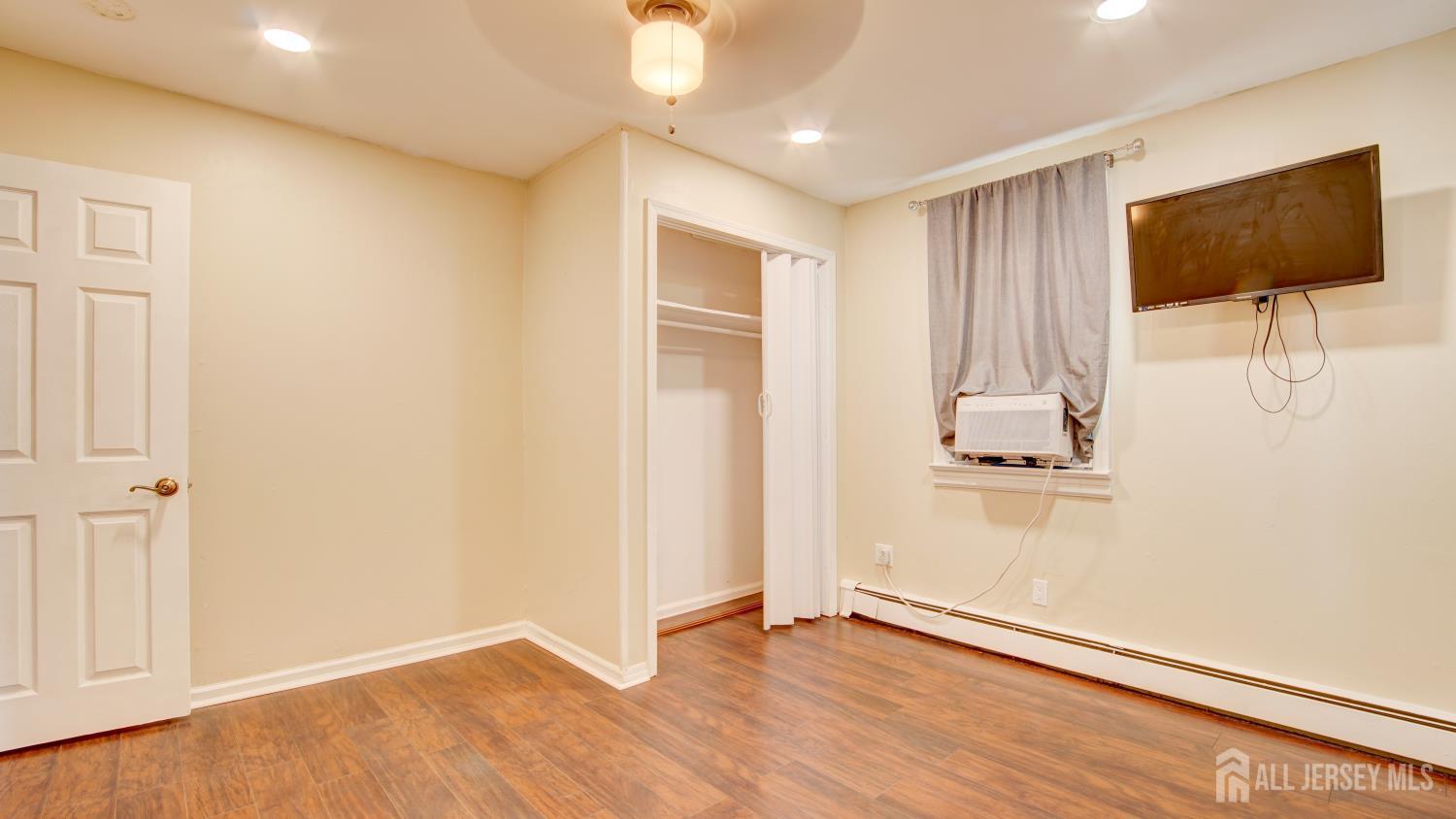 44 Briarwood Avenue Keansburg NJ 07734